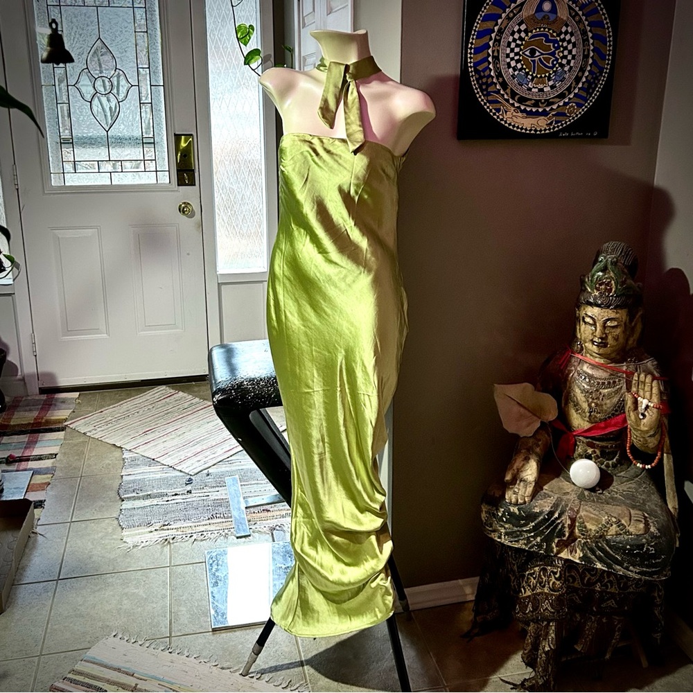*NEW Slinky Green Dress